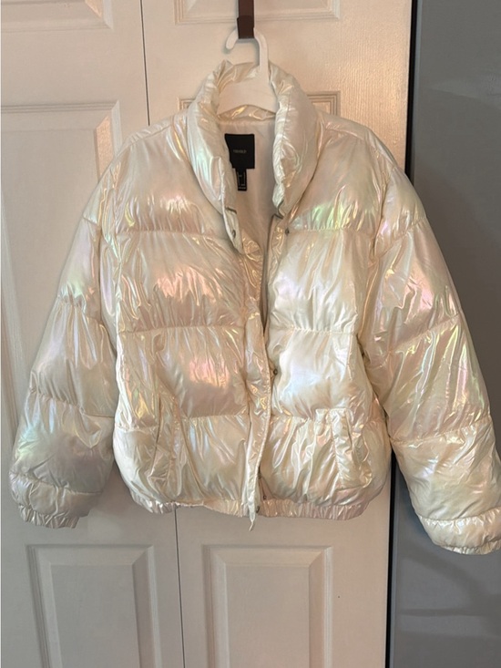 Forever 21 Jackets & Blazers - Forever 21 White Iridescent Puff Jacket